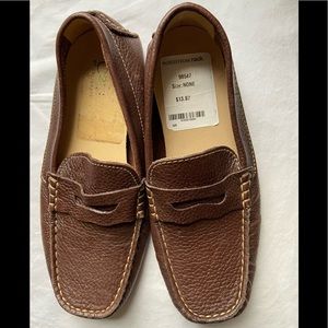 NWT.  C2 by Calibrate Boy’s Leather Loafers